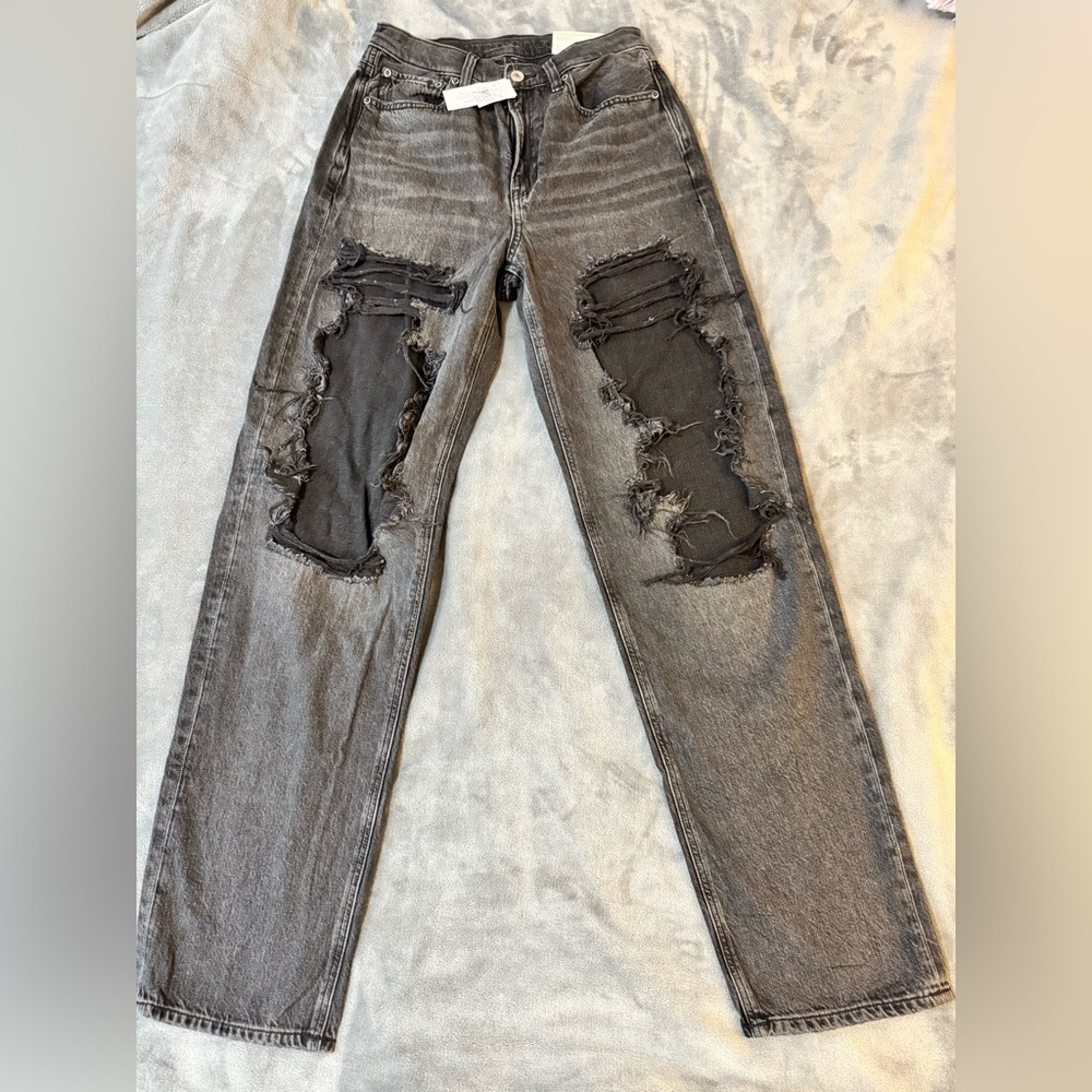 🌟5 for $25 | American Eagle Outfitters Gray Distressed Women's Jeans

#1371